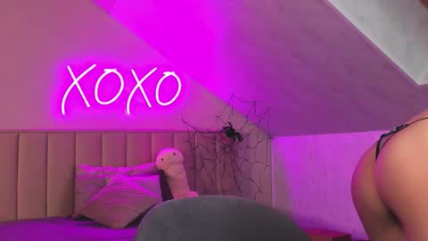 Snapshot of kimberlly_smith chatting on 8, 11, 2025 kimberlly_smith online show from 8, 11, 2025