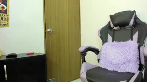 kamila online show from 27, 4, 2026