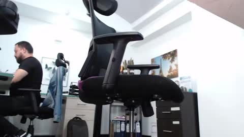 Kimberly 1200-1900 GMT-5 online show from 9, 1, 2025