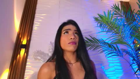 Snapshot of kimberly_gonzalez1 chatting on 11, 11, 2025 kimberly gonzalez online show from 11, 11, 2025