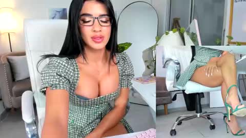 Melissa online show from 2, 12, 2024