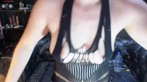 Snapshot of kimberly_swan_ chatting on 16, 7, 2026 KIMBERLY SWAN online show from 16, 7, 2026