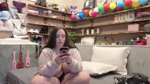 kimberlycaprice online show from 2, 2, 2025