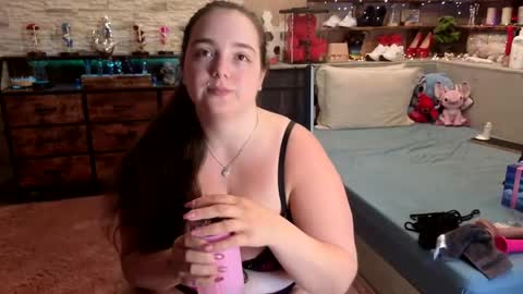 Snapshot of kimberlycaprice chatting on 15, 5, 2026 kimberlycaprice online show from 15, 5, 2026