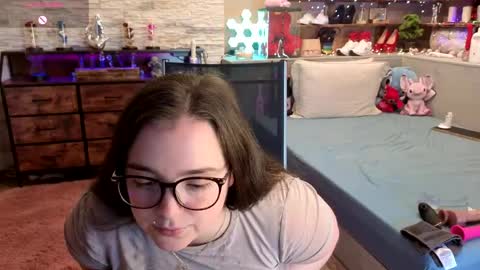 Snapshot of kimberlycaprice chatting on 24, 5, 2026 kimberlycaprice online show from 24, 5, 2026