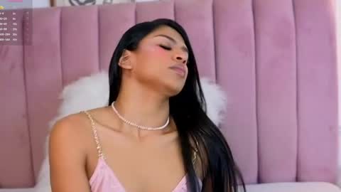 Snapshot of kimberlyn_burbano chatting on 6, 5, 2026 Kimberlyn online show from 6, 5, 2026