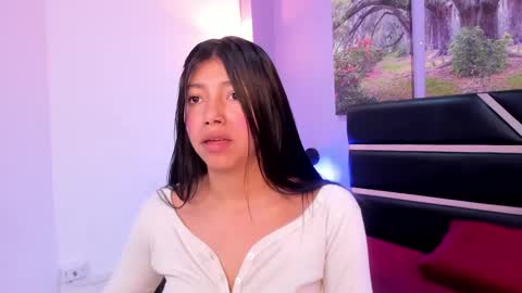 Kimberly Villalobos online show from 10, 2, 2025