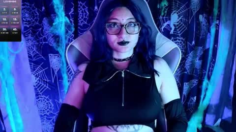   online show from 30, 10, 2025