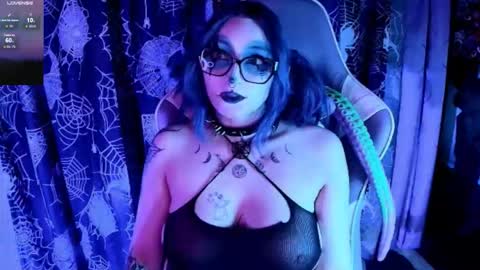   online show from 14, 11, 2025