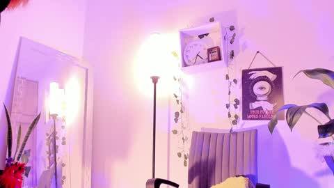 Snapshot of kimmcarter chatting on 5, 2, 2025 Kimm online show from 5, 2, 2025