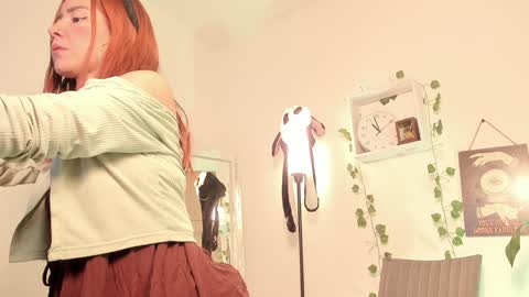 Snapshot of kimmcarter chatting on 6, 2, 2025 Kimm online show from 6, 2, 2025