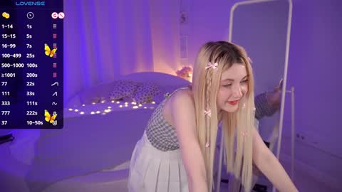 Snapshot of kimmie_shine chatting on 18, 1, 2025 Your Kimmie follow me online show from 18, 1, 2025