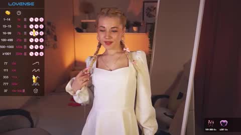 Snapshot of kimmie_shine chatting on 9, 2, 2025 Your Kimmie follow me online show from 9, 2, 2025