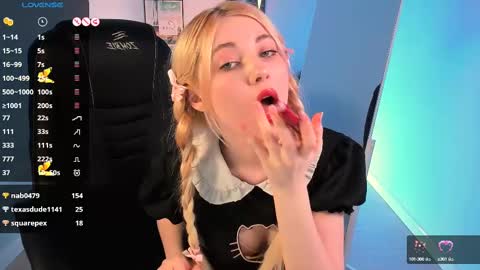 Snapshot of kimmie_shine chatting on 19, 2, 2025 Your Kimmie follow me online show from 19, 2, 2025