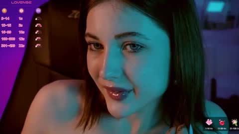 Snapshot of kimmie_shine chatting on 18, 9, 2025 Your Kimmie follow me online show from 18, 9, 2025