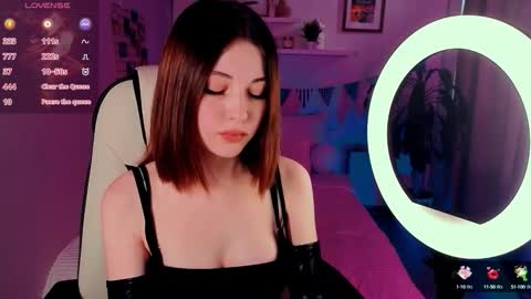 Snapshot of kimmie_shine chatting on 24, 9, 2025 Your Kimmie follow me online show from 24, 9, 2025