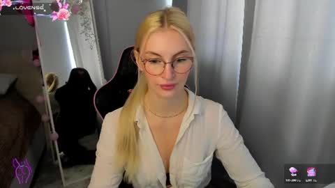 Snapshot of kimmy1_powell chatting on 30, 6, 2026 kimmy1_powell online show from 30, 6, 2026