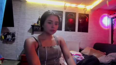 Melany online show from 23, 2, 2025