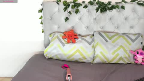 Kim  online show from 4, 12, 2024