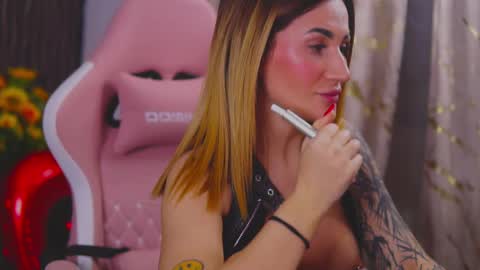 KimSkye online show from 14, 2, 2025