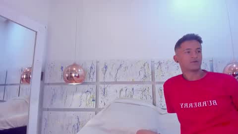 NIKKY AND MAIK online show from 5, 11, 2025