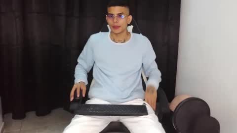 Snapshot of king_bryan19 chatting on 9, 3, 2025 bryan online show from 9, 3, 2025