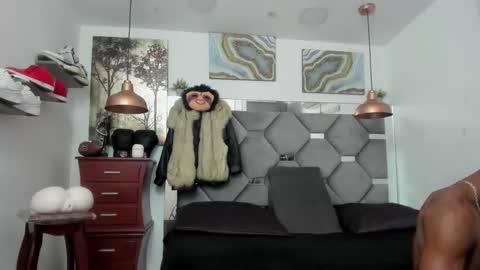 Snapshot of king_fitt_ chatting on 13, 11, 2025 HOT MEN BLACK online show from 13, 11, 2025