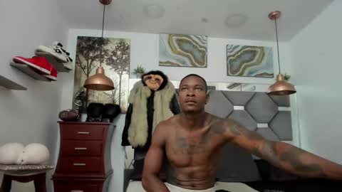 Snapshot of king_fitt_ chatting on 19, 2, 2026 HOT MEN BLACK online show from 19, 2, 2026