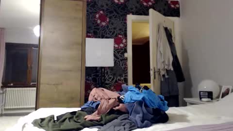 sexysexyhotwetpinkredpussy online show from 4, 12, 2025