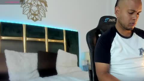Snapshot of kingg_jay chatting on 14, 5, 2026 kingg_jay online show from 14, 5, 2026