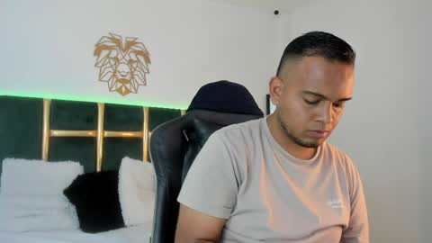 Snapshot of kingg_jay chatting on 24, 5, 2026 kingg_jay online show from 24, 5, 2026