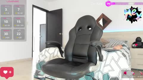 Snapshot of kinglatinlover chatting on 1, 1, 2025  George Santos online show from 1, 1, 2025