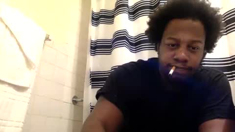 Snapshot of kinglibra420 chatting on 19, 11, 2025 loyal fuck online show from 19, 11, 2025