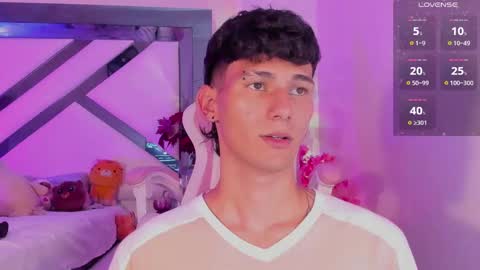  A L E X  online show from 12, 1, 2025