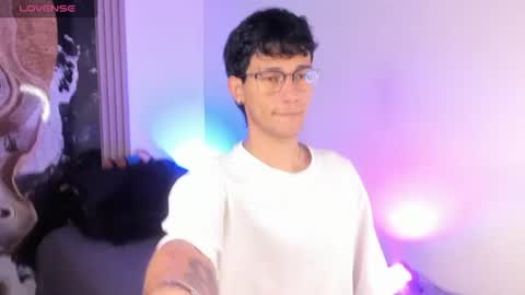 Snapshot of kingparker1 chatting on 24, 6, 2026 A L E X online show from 24, 6, 2026