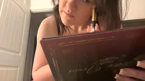Snapshot of kinkbitch25 chatting on 6, 1, 2025 Kinkbitch online show from 6, 1, 2025