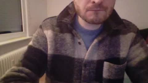 Snapshot of kinksubbydubby chatting on 21, 12, 2025 kinksubbydubby online show from 21, 12, 2025