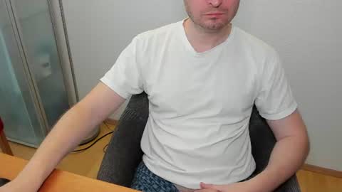 Snapshot of kinksubbydubby chatting on 5, 7, 2026 kinksubbydubby online show from 5, 7, 2026