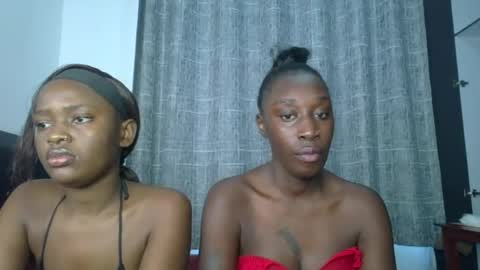 Snapshot of kinky_leila chatting on 22, 6, 2026 kinky_leila online show from 22, 6, 2026