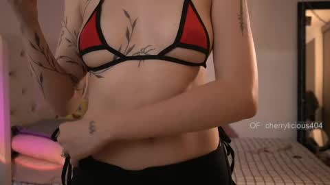 Snapshot of kinky_mj chatting on 26, 5, 2026 Mary your fav curly girl online show from 26, 5, 2026