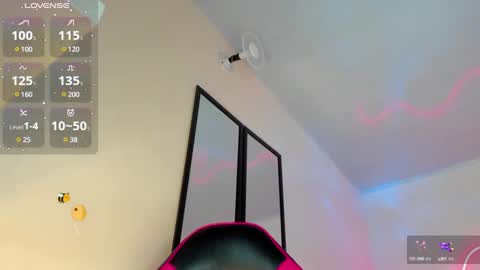 kinky yeyns online show from 11, 1, 2025