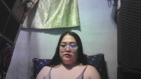 Snapshot of kinkyhotcumm chatting on 19, 12, 2024 KAREN online show from 19, 12, 2024