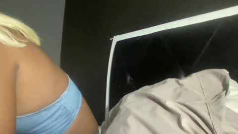 Bunniii online show from 9, 2, 2025