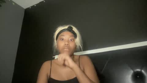 Bunniii online show from 12, 2, 2025