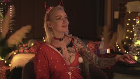 kinkylina_ online show from 23, 12, 2024