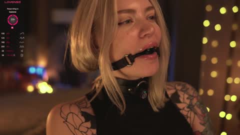 kinkylina_ online show from 8, 1, 2025