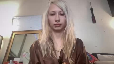 Kinky Pinky online show from 1, 1, 2025