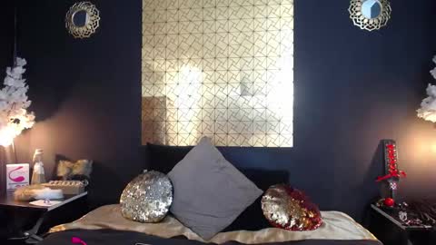 kinkyy_mom online show from 10, 4, 2026