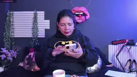 kinkyy_mom online show from 12, 7, 2026