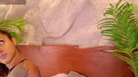 Snapshot of kinsleybrown chatting on 27, 5, 2026 CALL ME KINSLEY online show from 27, 5, 2026